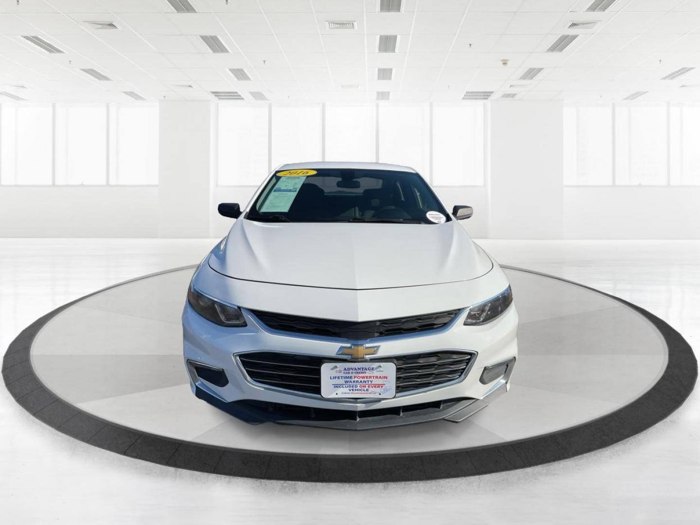 2016 Chevrolet Malibu LS (1G1ZB5ST7GF) with an ECOTEC 1.5L I-4 gasoline direct injection engine, located at 8750 N County Rd 25A, Piqua, OH, 45356, (937) 908-9800, 40.164391, -84.232513 - One Owner - Photo#6