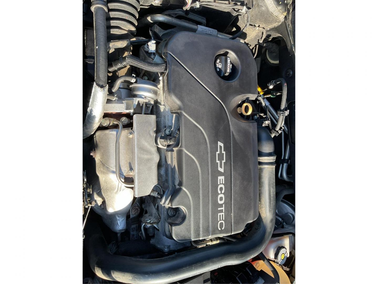 2016 Chevrolet Malibu 1LT (1G1ZE5ST9GF) with an ECOTEC 1.5L I-4 gasoline direct injection engine, located at 401 Woodman Dr, Riverside, OH, 45431, (937) 908-9800, 39.760899, -84.123421 - 2016 Chevrolet Malibu 1LT - Photo#10