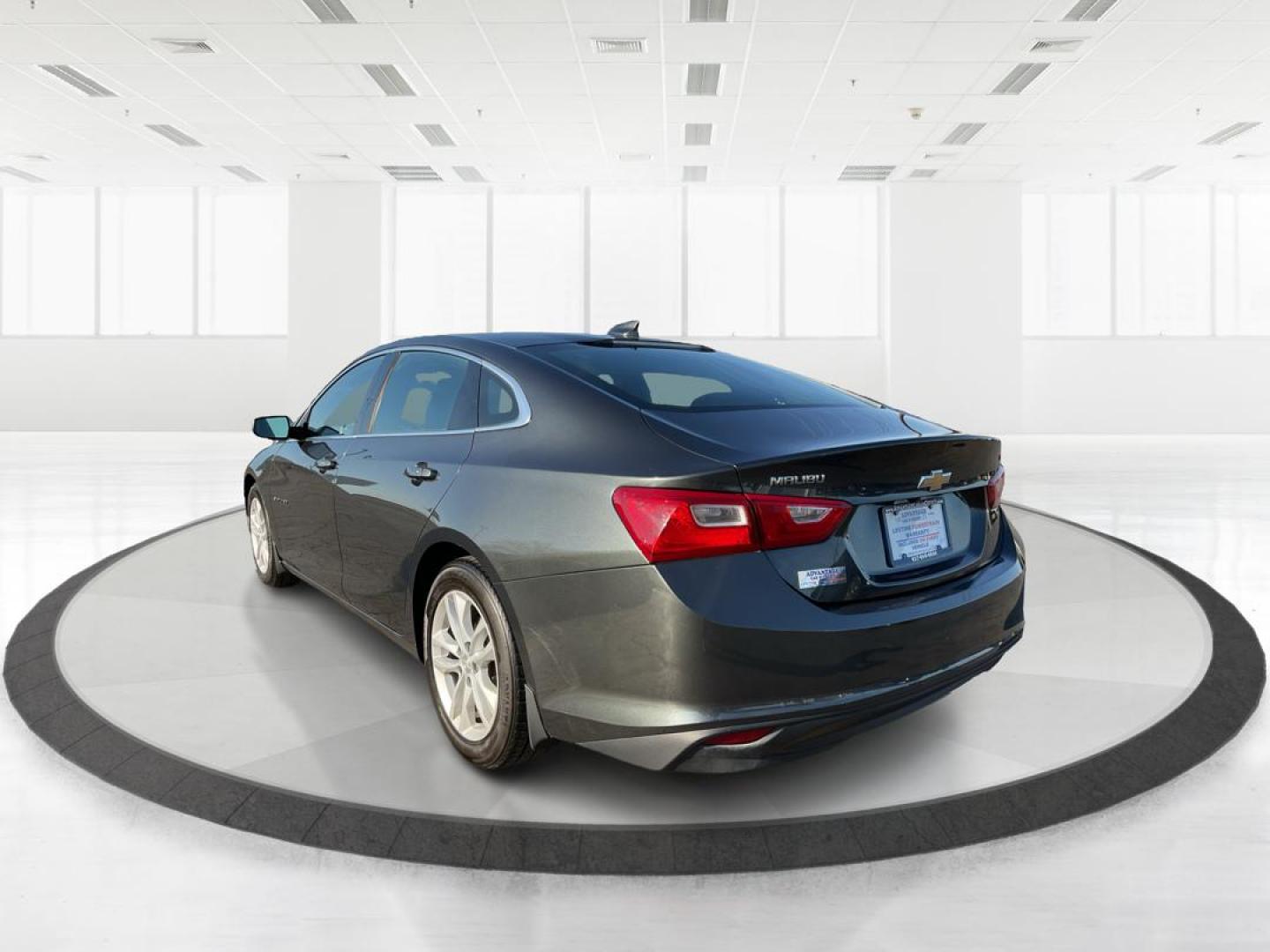 2016 Chevrolet Malibu 1LT (1G1ZE5ST9GF) with an ECOTEC 1.5L I-4 gasoline direct injection engine, located at 401 Woodman Dr, Riverside, OH, 45431, (937) 908-9800, 39.760899, -84.123421 - 2016 Chevrolet Malibu 1LT - Photo#4