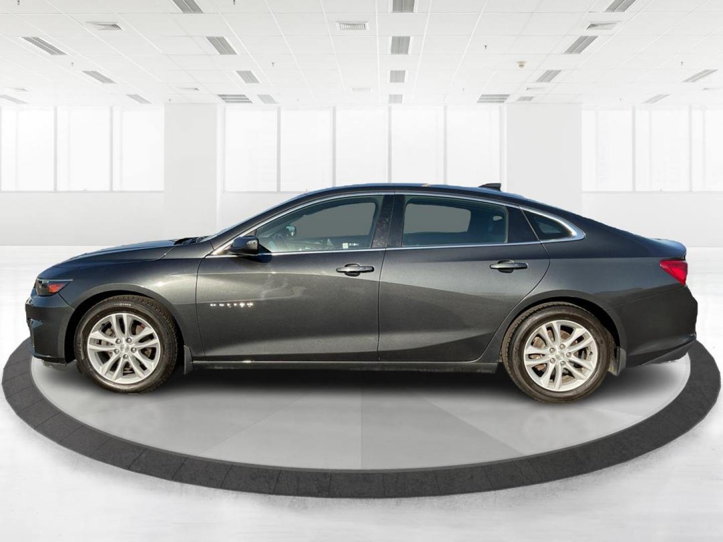 2016 Chevrolet Malibu 1LT (1G1ZE5ST9GF) with an ECOTEC 1.5L I-4 gasoline direct injection engine, located at 401 Woodman Dr, Riverside, OH, 45431, (937) 908-9800, 39.760899, -84.123421 - 2016 Chevrolet Malibu 1LT - Photo#5