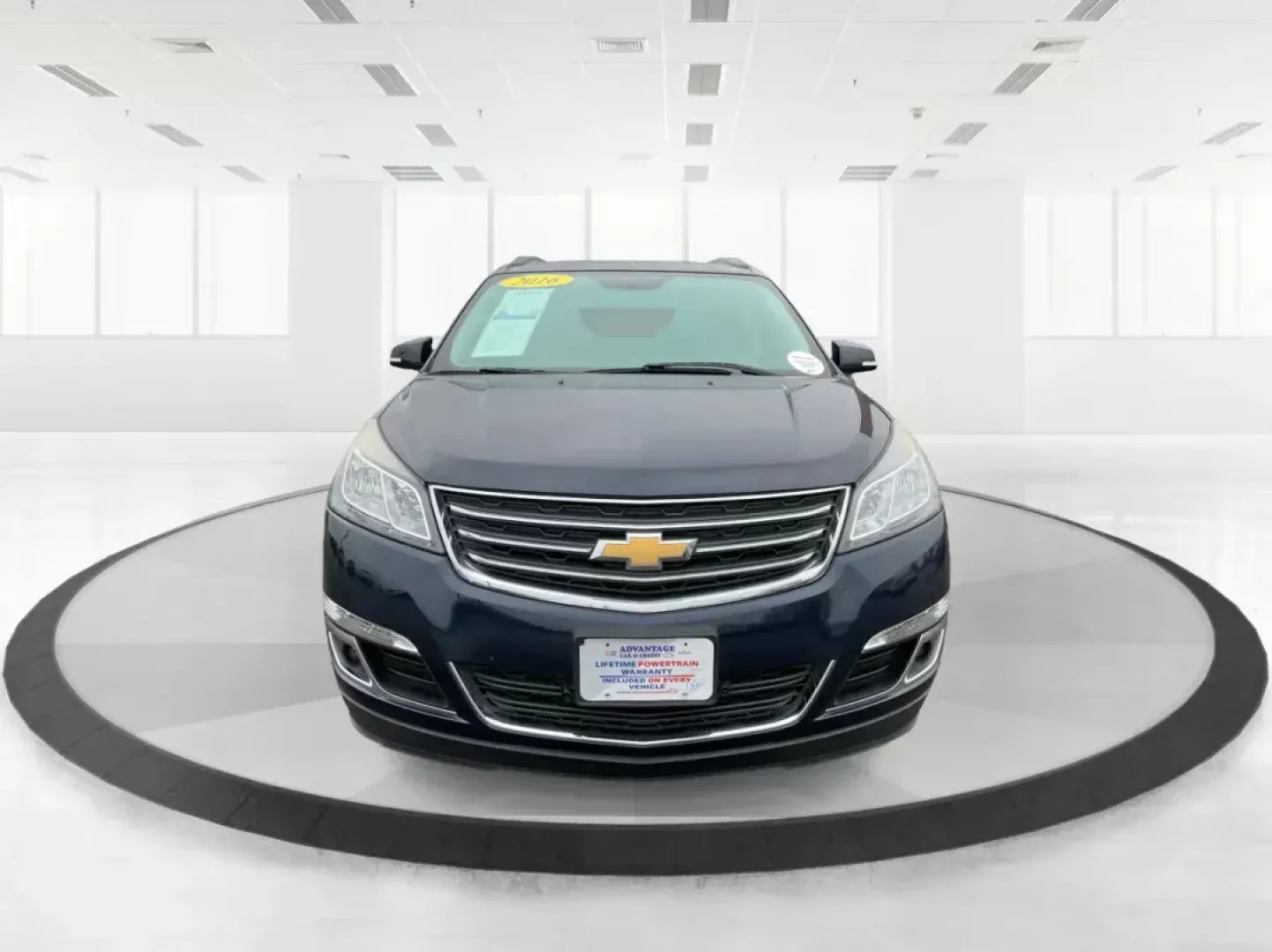 2016 Chevrolet Traverse 2LT (1GNKVHKD1GJ) with an 3.6L V-6 gasoline direct injection engine, located at 4508 South Dixie Dr, Moraine, OH, 45439, (937) 908-9800, 39.689976, -84.218452 - Third Row - Photo#7