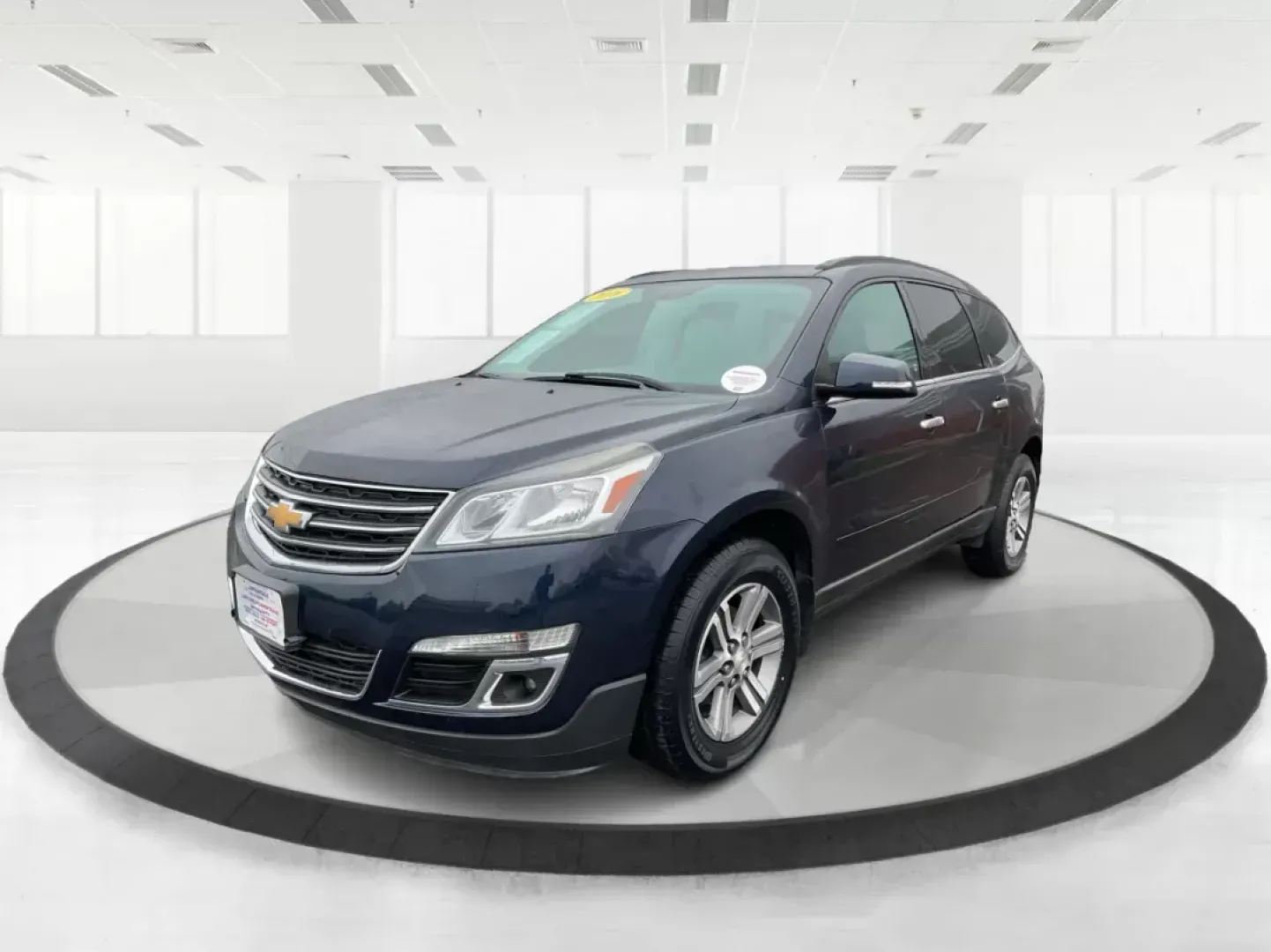 2016 Chevrolet Traverse 2LT (1GNKVHKD1GJ) with an 3.6L V-6 gasoline direct injection engine, located at 4508 South Dixie Dr, Moraine, OH, 45439, (937) 908-9800, 39.689976, -84.218452 - Third Row - Photo#8