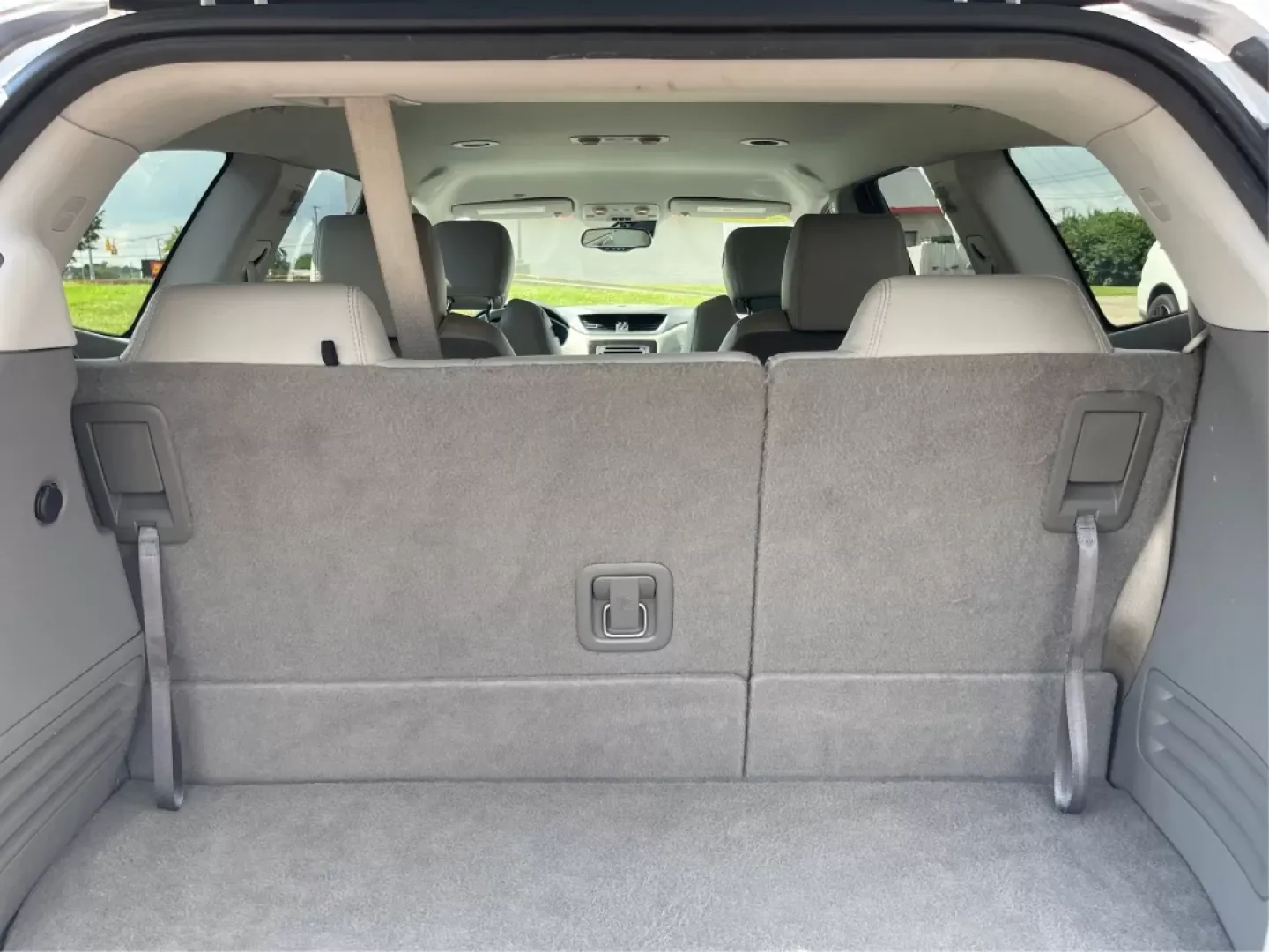 2016 Chevrolet Traverse LTZ (1GNKVJKD6GJ) with an 3.6L V-6 gasoline direct injection engine, located at 1184 Kauffman Ave, Fairborn, OH, 45324, (937) 908-9800, 39.807072, -84.030914 - **Explore Family Adventures with the 2016 Chevrolet Traverse LTZ at Advantage Car and Credit!**<br /> <br /> Are you ready to elevate your family adventures? The 2016 Chevrolet Traverse LTZ is designed for those who lead active lifestyles, whether you're planning a weekend getaway to nearby Yellow S - Photo#12
