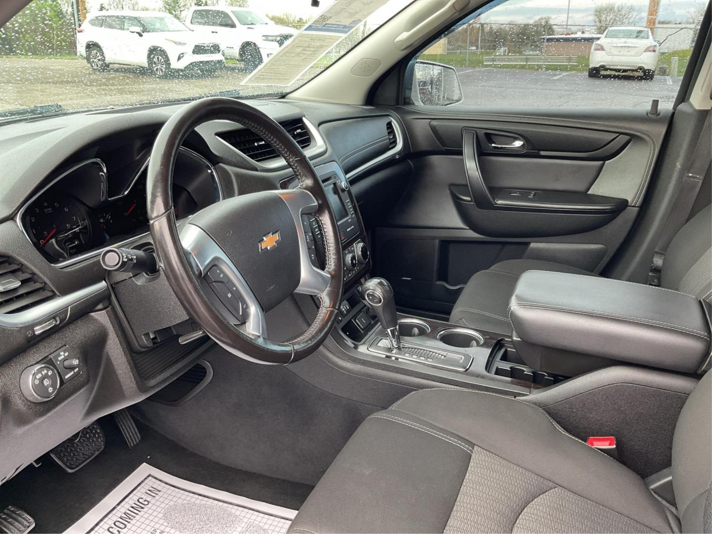2016 Chevrolet Traverse 1LT (1GNKVGKD8GJ) with an 3.6L V-6 gasoline direct injection engine, located at 401 Woodman Dr, Riverside, OH, 45431, (937) 908-9800, 39.760899, -84.123421 - Third Row - Photo#8