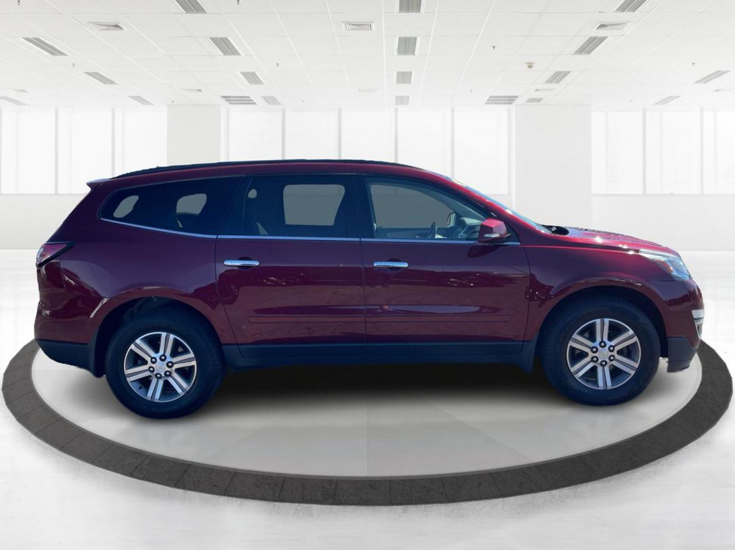 2016 Chevrolet Traverse 2LT (1GNKVHKD2GJ) with an 3.6L V-6 gasoline direct injection engine, located at 1099 N County Rd 25A, Troy, OH, 45373, (937) 908-9800, 40.057079, -84.212883 - Third Row - Photo#1