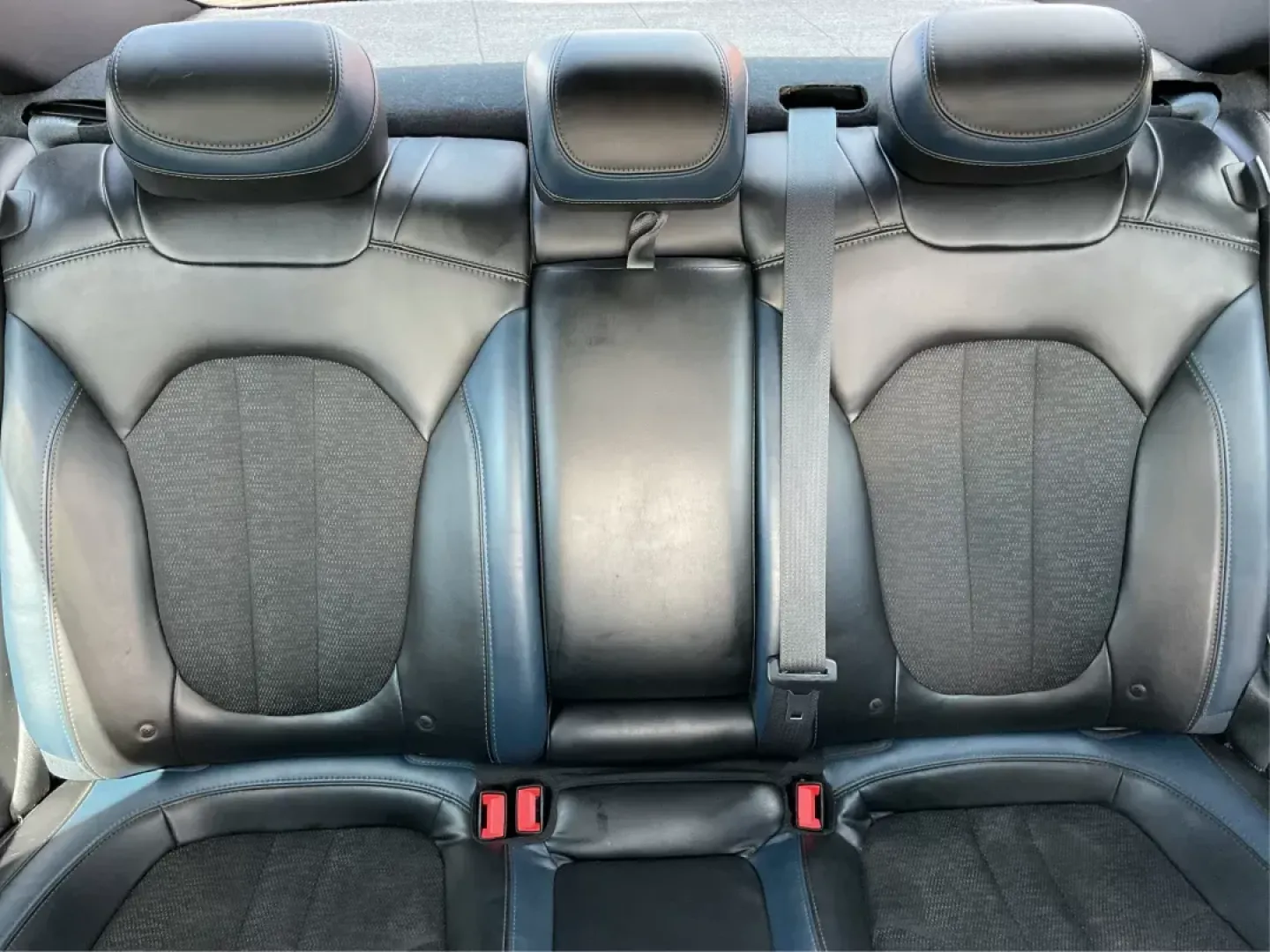2016 Chrysler 200 S (1C3CCCDG8GN) with an Pentastar 3.6L V-6 DOHC engine, located at 401 Woodman Dr, Riverside, OH, 45431, (937) 908-9800, 39.760899, -84.123421 - 2016 Chrysler 200 S - Photo#13