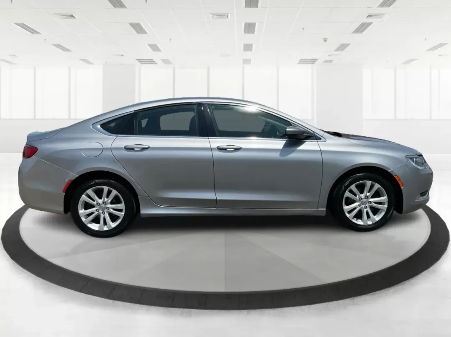 2016 Chrysler 200 Limited (1C3CCCABXGN) with an 2.4L L4 DOHC 16V engine, 9-Speed Automatic transmission, located at 401 Woodman Dr, Riverside, OH, 45431, (937) 908-9800, 39.760899, -84.123421 - Are you in the market for a reliable sedan that effortlessly combines comfort, style, and functionality? Look no further than this 2016 Chrysler 200 Limited, available now at Advantage Car and Credit in Fairborn, OH. Perfect for budget-conscious buyers, this sedan is a fantastic choice for daily com - Photo#1