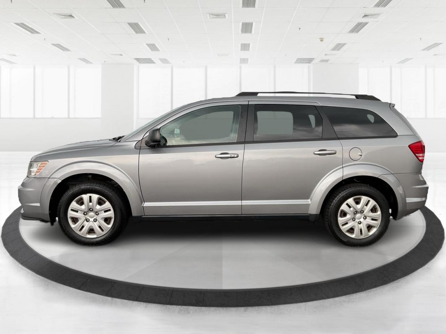 2016 Dodge Journey SE (3C4PDCAB7GT) with an Tigershark MultiAir 2.4L I-4 DOHC engine, located at 880 E. National Road, Vandalia, OH, 45377, (937) 908-9800, 39.891918, -84.183594 - 2016 Dodge Journey SE - Photo#6