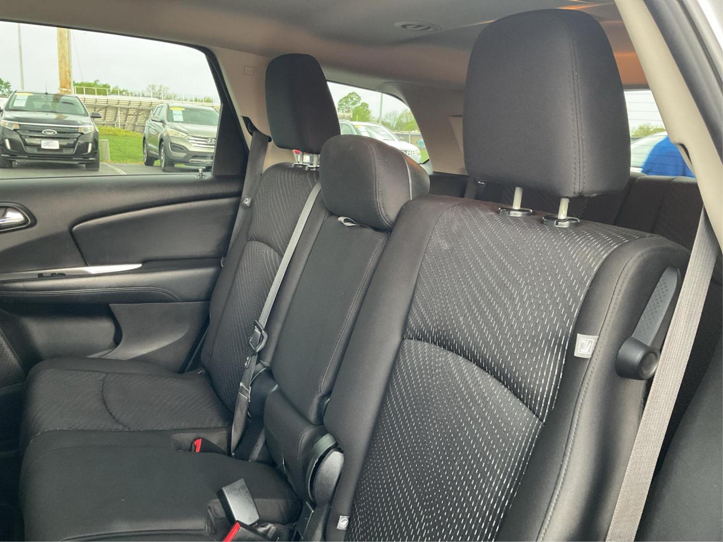 2016 Dodge Journey SE (3C4PDCAB7GT) with an Tigershark MultiAir 2.4L I-4 DOHC engine, located at 880 E. National Road, Vandalia, OH, 45377, (937) 908-9800, 39.891918, -84.183594 - 2016 Dodge Journey SE - Photo#10