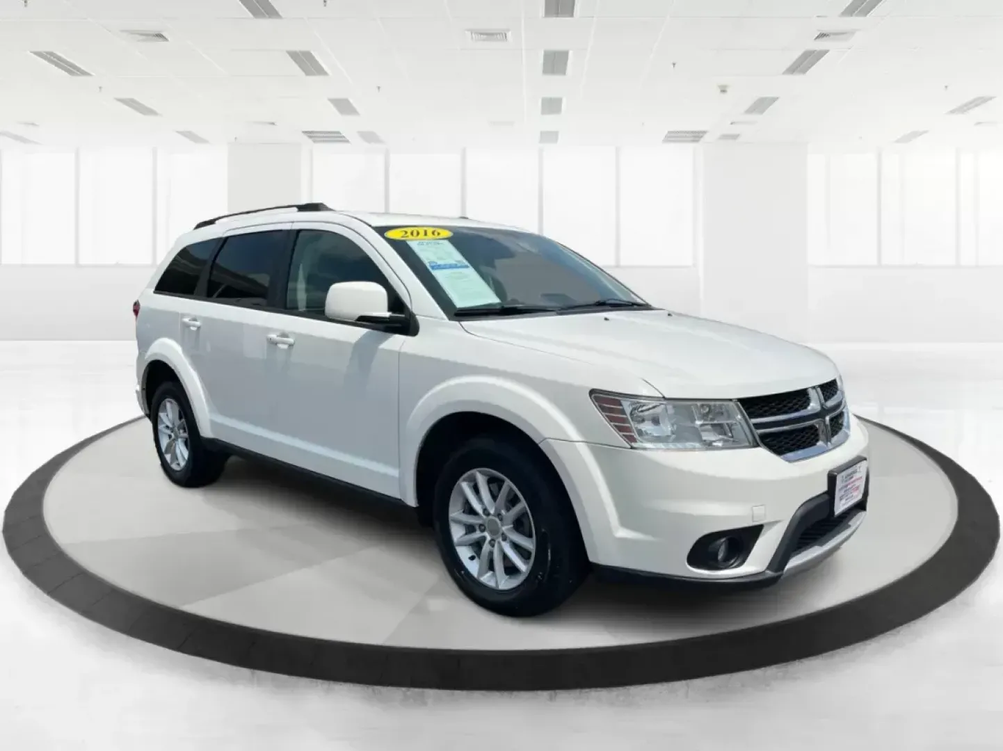 2016 Dodge Journey SXT (3C4PDDBG7GT) with an Pentastar 3.6L V-6 DOHC engine, located at 1230 East Main St, Xenia, OH, 45385, (937) 908-9800, 39.688026, -83.910172 - **Unleash Family Adventures with the 2016 Dodge Journey SXT! Ideal for Every Lifestyle.**<br /> <br /> Are you searching for a versatile SUV that caters to your family's adventures or daily commutes? Look no further than the 2016 Dodge Journey SXT available at **Advantage Car and Credit**, your trus - Photo#0