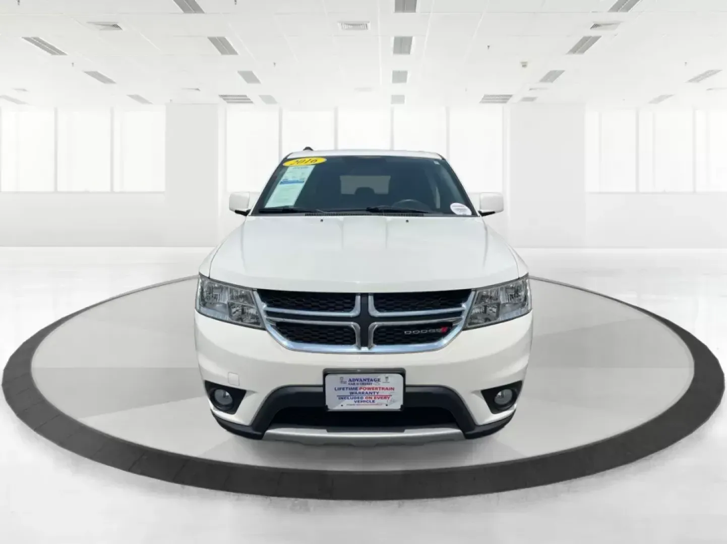 2016 Dodge Journey SXT (3C4PDDBG7GT) with an Pentastar 3.6L V-6 DOHC engine, located at 1230 East Main St, Xenia, OH, 45385, (937) 908-9800, 39.688026, -83.910172 - **Unleash Family Adventures with the 2016 Dodge Journey SXT! Ideal for Every Lifestyle.**<br /> <br /> Are you searching for a versatile SUV that caters to your family's adventures or daily commutes? Look no further than the 2016 Dodge Journey SXT available at **Advantage Car and Credit**, your trus - Photo#6