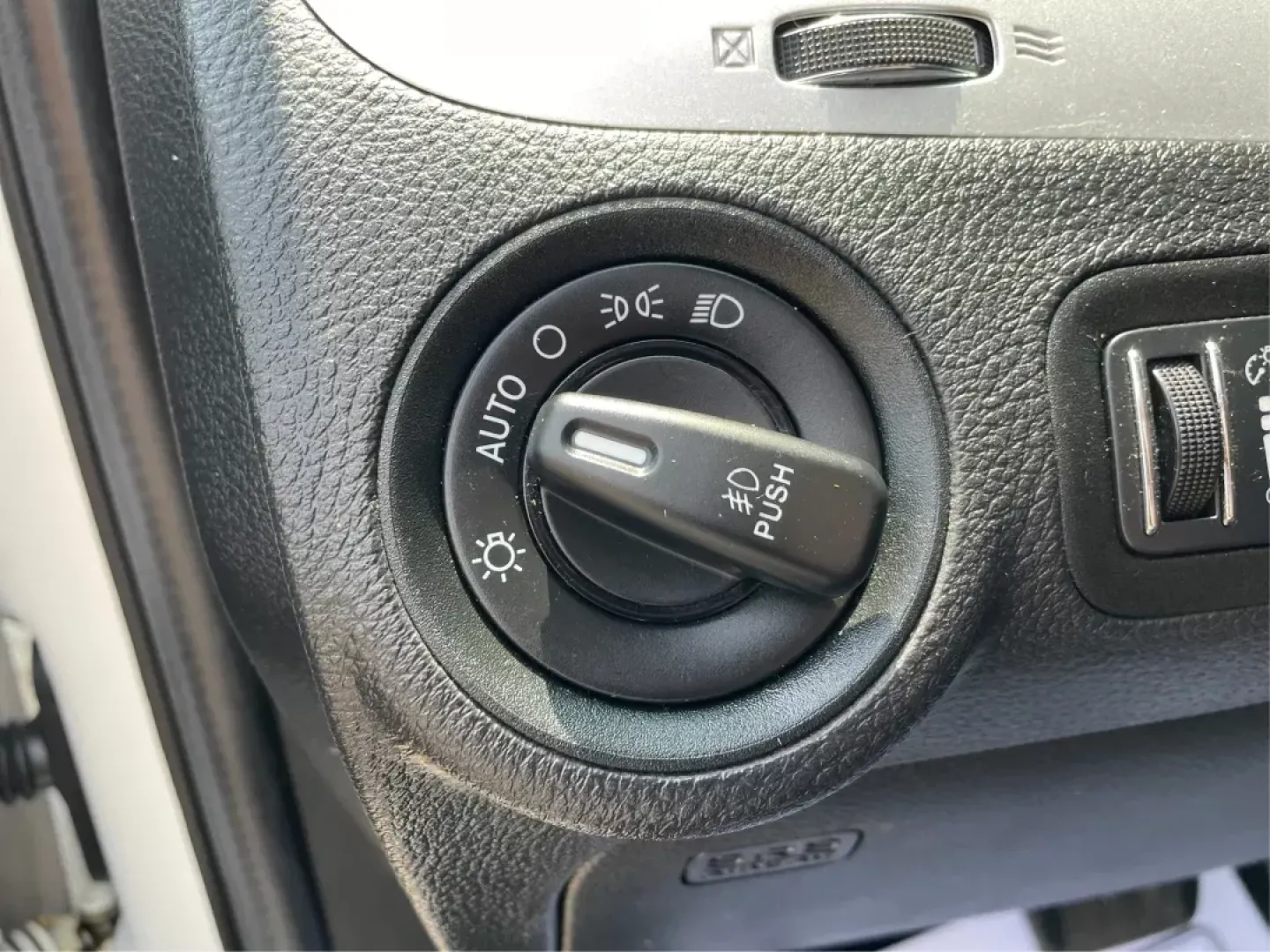 2016 Dodge Journey SXT (3C4PDDBG7GT) with an Pentastar 3.6L V-6 DOHC engine, located at 1230 East Main St, Xenia, OH, 45385, (937) 908-9800, 39.688026, -83.910172 - **Unleash Family Adventures with the 2016 Dodge Journey SXT! Ideal for Every Lifestyle.**<br /> <br /> Are you searching for a versatile SUV that caters to your family's adventures or daily commutes? Look no further than the 2016 Dodge Journey SXT available at **Advantage Car and Credit**, your trus - Photo#16