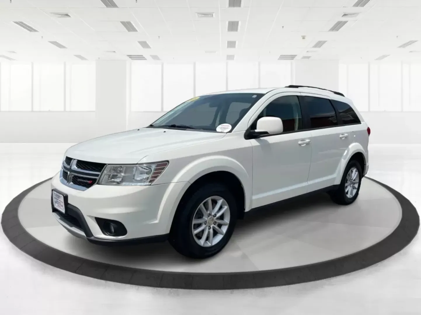 2016 Dodge Journey SXT (3C4PDDBG7GT) with an Pentastar 3.6L V-6 DOHC engine, located at 1230 East Main St, Xenia, OH, 45385, (937) 908-9800, 39.688026, -83.910172 - **Discover Your Next Adventure with the 2016 Dodge Journey SXT at Advantage Car and Credit!**<br /> <br /> Are you ready to elevate your family outings or weekend adventures? The 2016 Dodge Journey SXT is the ideal SUV for those seeking space, functionality, and comfort without breaking the bank. Wi - Photo#8