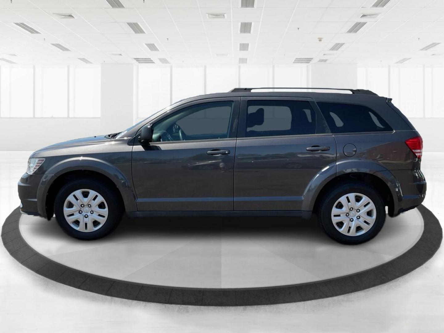 2016 Dodge Journey SE (3C4PDCAB7GT) with an 2.4L L4 DOHC 16V engine, 4-Speed Automatic transmission, located at 4508 South Dixie Dr, Moraine, OH, 45439, (937) 908-9800, 39.689976, -84.218452 - 2016 Dodge Journey SE - Photo#6