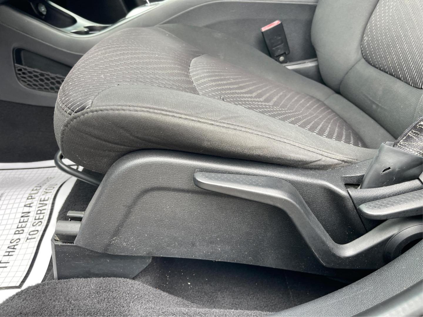 2016 Granite Crystal Metallic Clear Coat Dodge Journey Crossroad FWD (3C4PDCGBXGT) with an 2.4L L4 DOHC 16V engine, 4-Speed Automatic transmission, located at 1951 S Dayton Lakeview Rd., New Carlisle, OH, 45344, (937) 908-9800, 39.890999, -84.050255 - 2016 Dodge Journey Crossroad FWD - Photo#17
