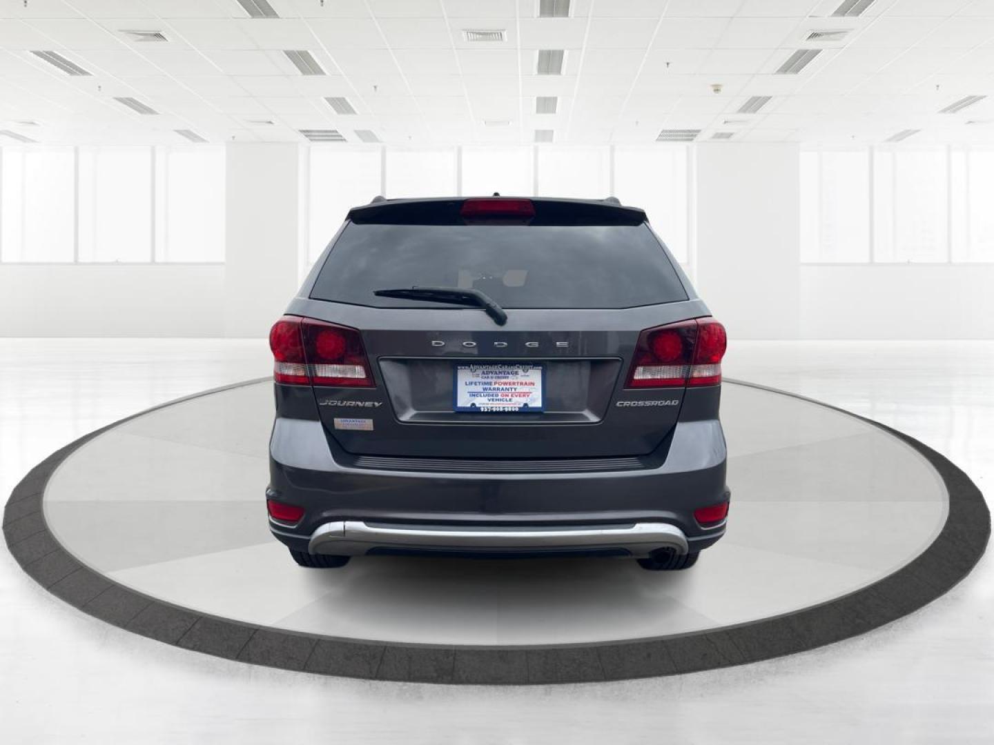 2016 Granite Crystal Metallic Clear Coat Dodge Journey Crossroad FWD (3C4PDCGBXGT) with an 2.4L L4 DOHC 16V engine, 4-Speed Automatic transmission, located at 1951 S Dayton Lakeview Rd., New Carlisle, OH, 45344, (937) 908-9800, 39.890999, -84.050255 - 2016 Dodge Journey Crossroad FWD - Photo#3