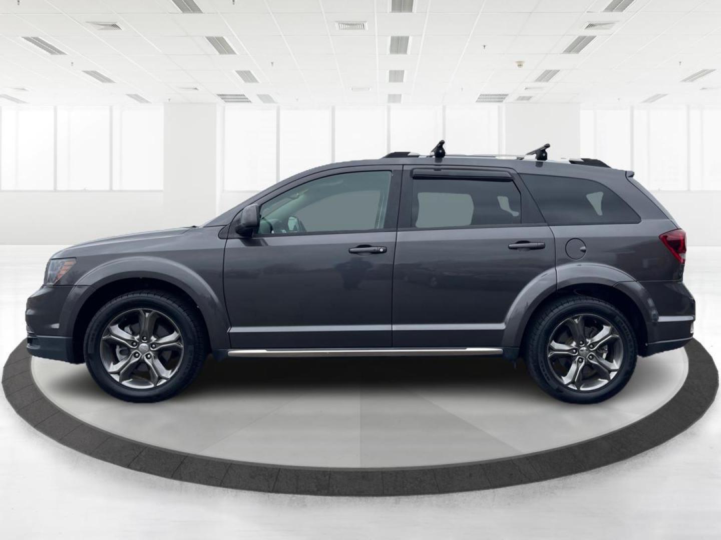 2016 Granite Crystal Metallic Clear Coat Dodge Journey Crossroad FWD (3C4PDCGBXGT) with an 2.4L L4 DOHC 16V engine, 4-Speed Automatic transmission, located at 1951 S Dayton Lakeview Rd., New Carlisle, OH, 45344, (937) 908-9800, 39.890999, -84.050255 - 2016 Dodge Journey Crossroad FWD - Photo#5