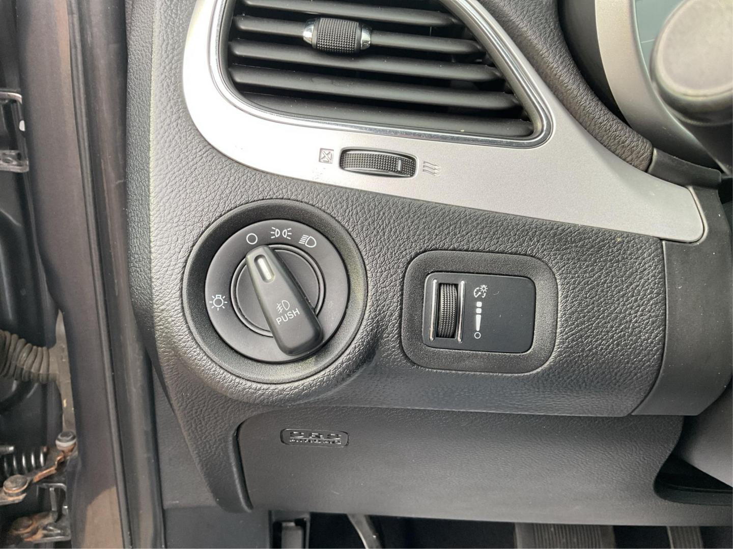 2016 Dodge Journey SXT (3C4PDDBG7GT) with an Pentastar 3.6L V-6 DOHC engine, located at 8750 N County Rd 25A, Piqua, OH, 45356, (937) 908-9800, 40.164391, -84.232513 - 2016 Dodge Journey SXT - Photo#15