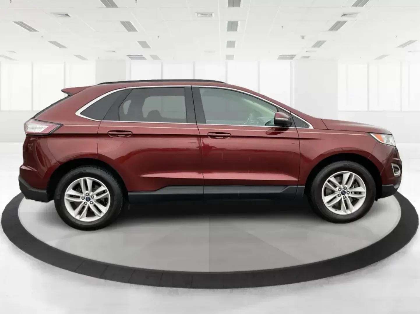 2016 Ford Edge SEL (2FMPK4J92GB) with an Other engine, located at 1184 Kauffman Ave, Fairborn, OH, 45324, (937) 908-9800, 39.807072, -84.030914 - **Explore Adventure with the 2016 Ford Edge SEL - Your Next Family-Friendly SUV Awaits!**<br /> <br /> Ready to elevate your driving experience? Whether you're commuting to work, planning a weekend getaway, or shuttling the family around Fairborn, OH, the 2016 Ford Edge SEL is the perfect SUV for yo - Photo#1