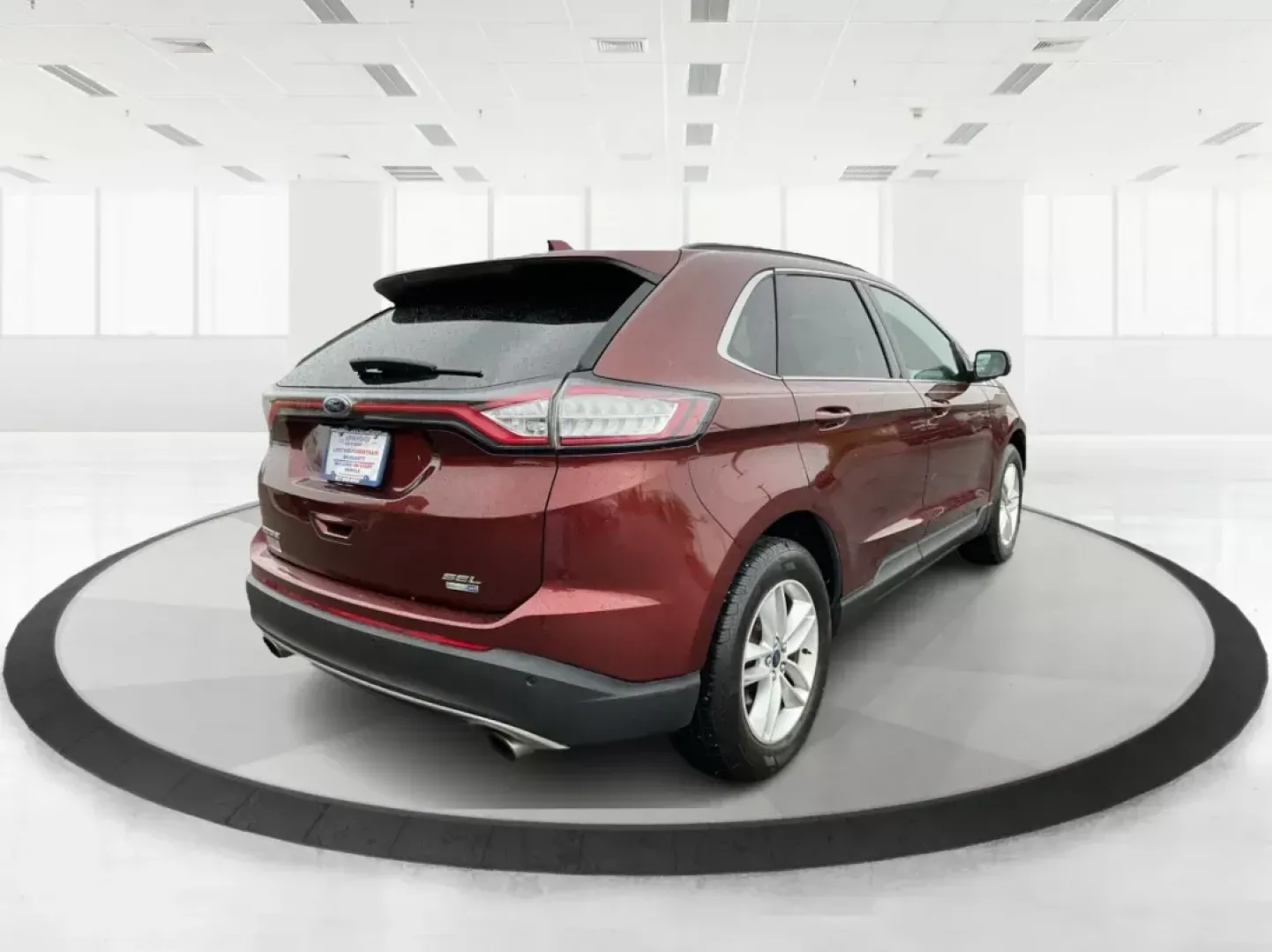 2016 Ford Edge SEL (2FMPK4J92GB) with an Other engine, located at 1184 Kauffman Ave, Fairborn, OH, 45324, (937) 908-9800, 39.807072, -84.030914 - **Explore Adventure with the 2016 Ford Edge SEL - Your Next Family-Friendly SUV Awaits!**<br /> <br /> Ready to elevate your driving experience? Whether you're commuting to work, planning a weekend getaway, or shuttling the family around Fairborn, OH, the 2016 Ford Edge SEL is the perfect SUV for yo - Photo#2