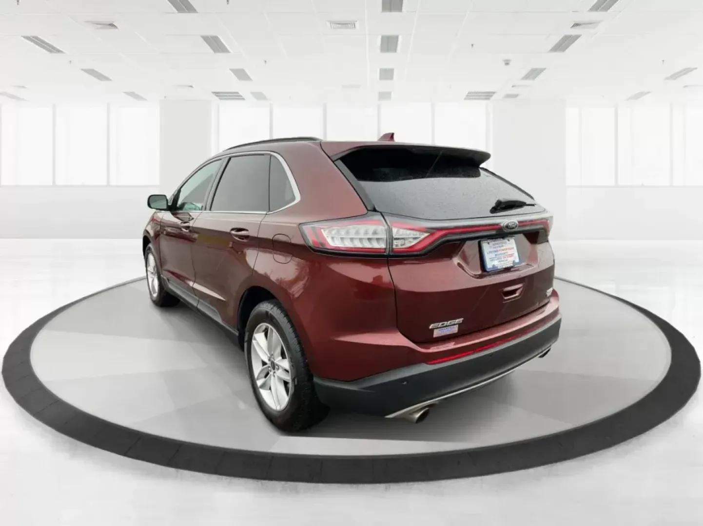 2016 Ford Edge SEL (2FMPK4J92GB) with an Other engine, located at 1184 Kauffman Ave, Fairborn, OH, 45324, (937) 908-9800, 39.807072, -84.030914 - **Explore Adventure with the 2016 Ford Edge SEL - Your Next Family-Friendly SUV Awaits!**<br /> <br /> Ready to elevate your driving experience? Whether you're commuting to work, planning a weekend getaway, or shuttling the family around Fairborn, OH, the 2016 Ford Edge SEL is the perfect SUV for yo - Photo#4