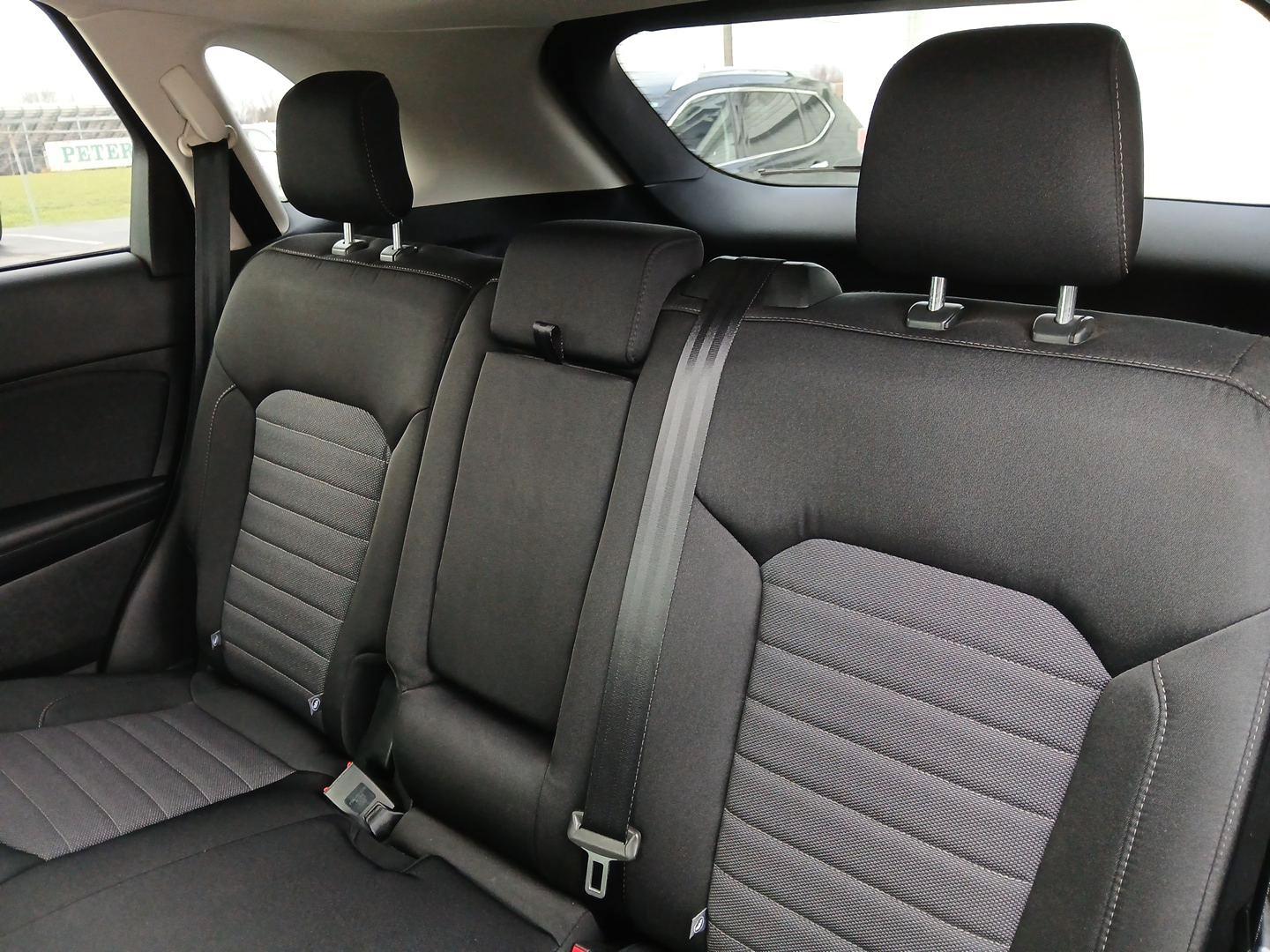 2016 Ford Edge SE AWD (2FMPK4G95GB) with an 2.0L L4 DOHC 16V engine, 6-Speed Automatic transmission, located at 880 E. National Road, Vandalia, OH, 45377, (937) 908-9800, 39.891918, -84.183594 - 2016 Ford Edge SE AWD - Photo#9