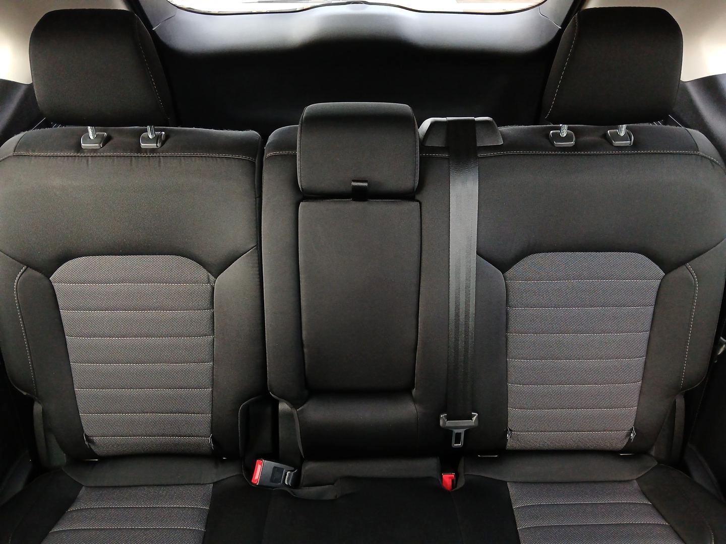 2016 Ford Edge SE AWD (2FMPK4G95GB) with an 2.0L L4 DOHC 16V engine, 6-Speed Automatic transmission, located at 880 E. National Road, Vandalia, OH, 45377, (937) 908-9800, 39.891918, -84.183594 - 2016 Ford Edge SE AWD - Photo#13