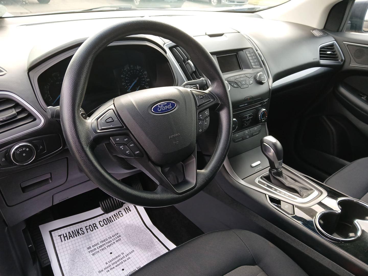 2016 Ford Edge SE AWD (2FMPK4G95GB) with an 2.0L L4 DOHC 16V engine, 6-Speed Automatic transmission, located at 880 E. National Road, Vandalia, OH, 45377, (937) 908-9800, 39.891918, -84.183594 - 2016 Ford Edge SE AWD - Photo#8