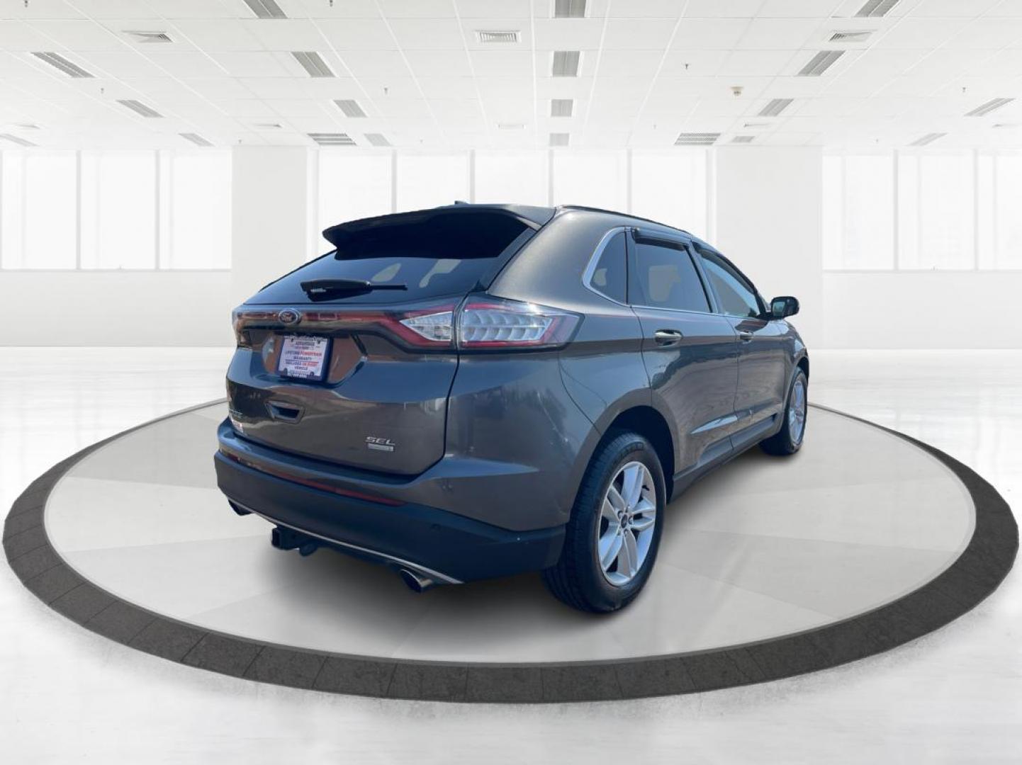 2016 Ford Edge SEL (2FMPK3J91GB) with an 3.5L V-6 DOHC engine, located at 1230 East Main St, Xenia, OH, 45385, (937) 908-9800, 39.688026, -83.910172 - 2016 Ford Edge SEL - Photo#2