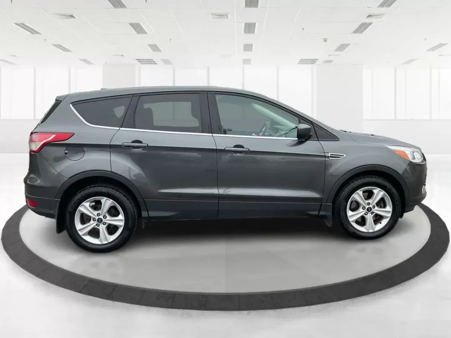 2016 Ford Escape SE 4WD (1FMCU9G98GU) with an Other engine, located at 8750 N County Rd 25A, Piqua, OH, 45356, (937) 908-9800, 40.164391, -84.232513 - 2016 Ford Escape SE 4WD - Photo#0