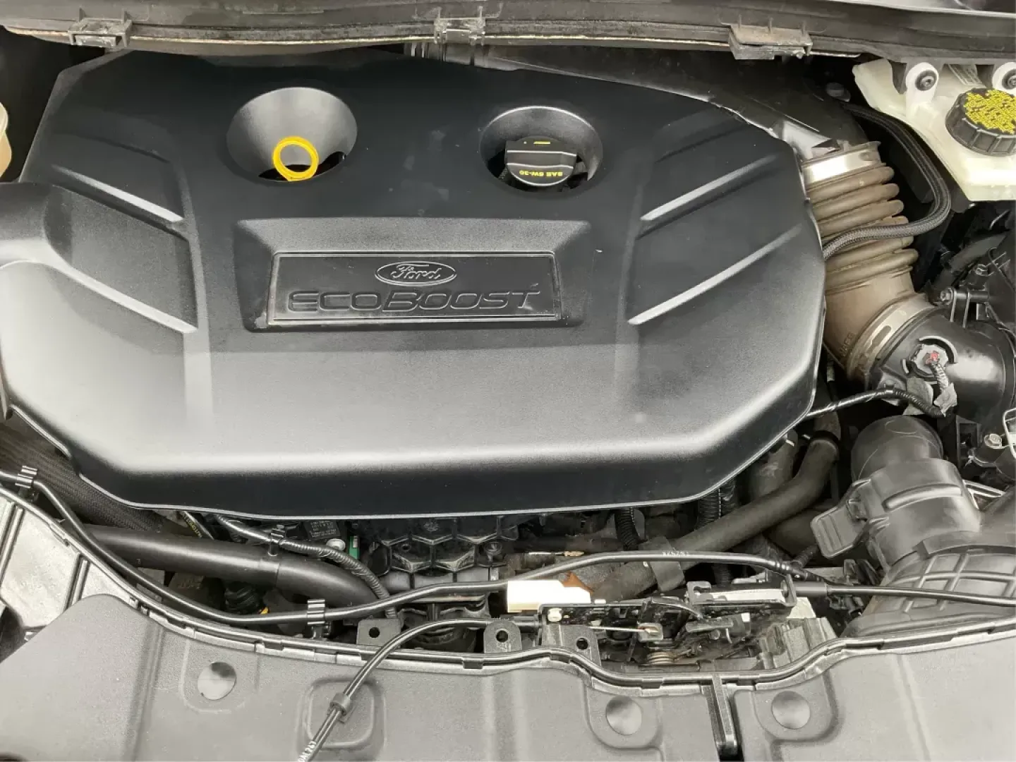 2016 Ford Escape SE 4WD (1FMCU9G98GU) with an Other engine, located at 8750 N County Rd 25A, Piqua, OH, 45356, (937) 908-9800, 40.164391, -84.232513 - 2016 Ford Escape SE 4WD - Photo#10