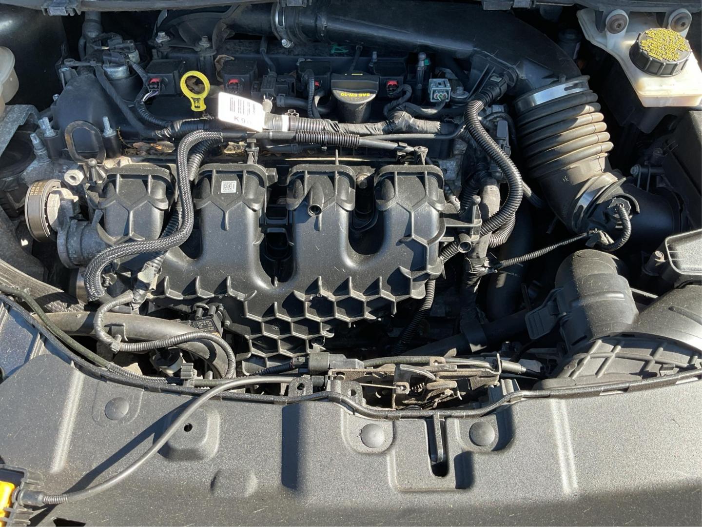 2016 Ford Escape Titanium (1FMCU9J92GU) with an EcoBoost 1.6L I-4 gasoline direct injection engine, located at 1184 Kauffman Ave, Fairborn, OH, 45324, (937) 908-9800, 39.807072, -84.030914 - 2016 Ford Escape Titanium - Photo#10