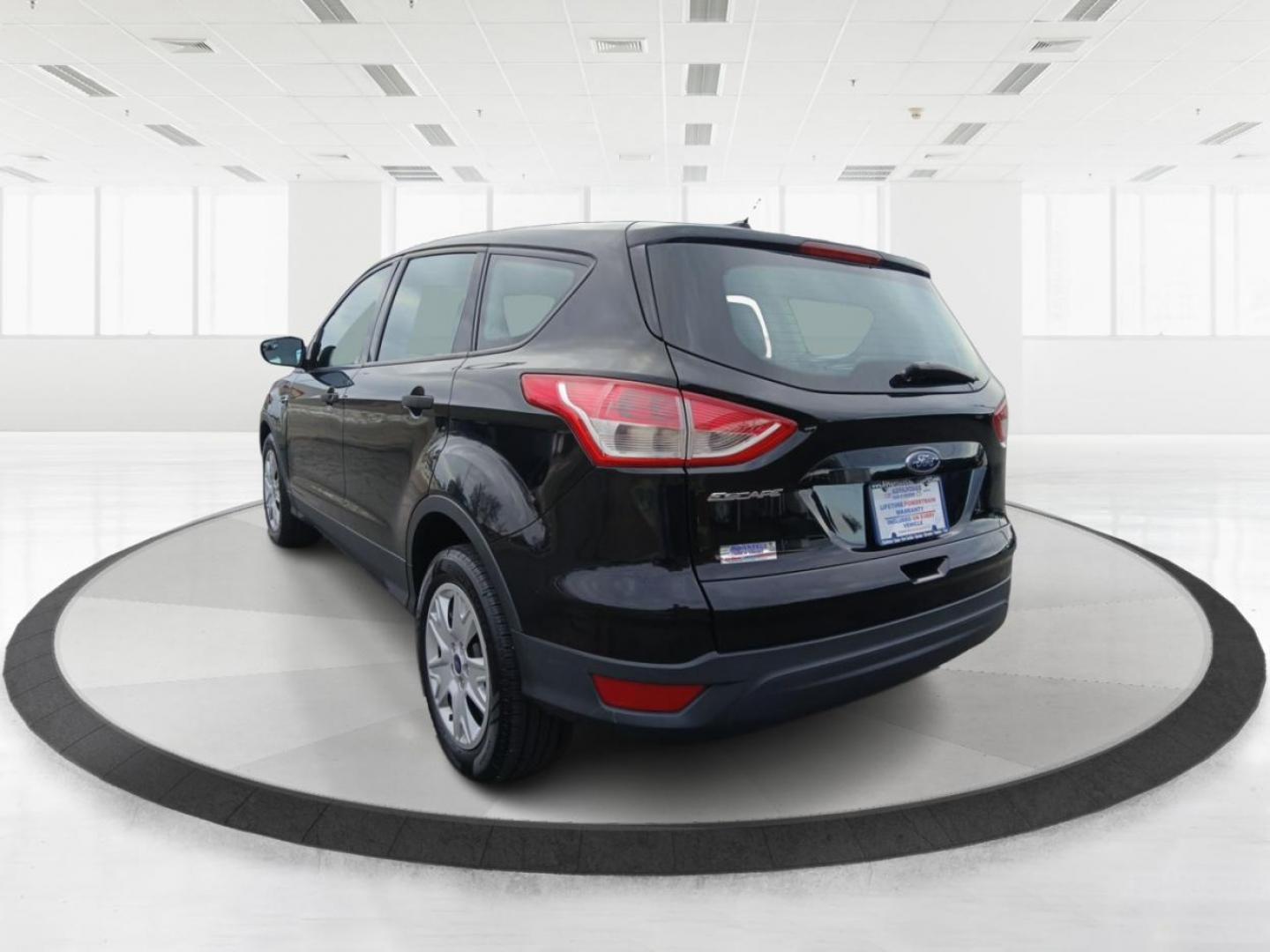 2016 Ford Escape S FWD (1FMCU0F7XGU) with an 2.5L L4 DOHC 16V engine, 6-Speed Automatic transmission, located at 401 Woodman Dr, Riverside, OH, 45431, (937) 908-9800, 39.760899, -84.123421 - 2016 Ford Escape S FWD - Photo#4