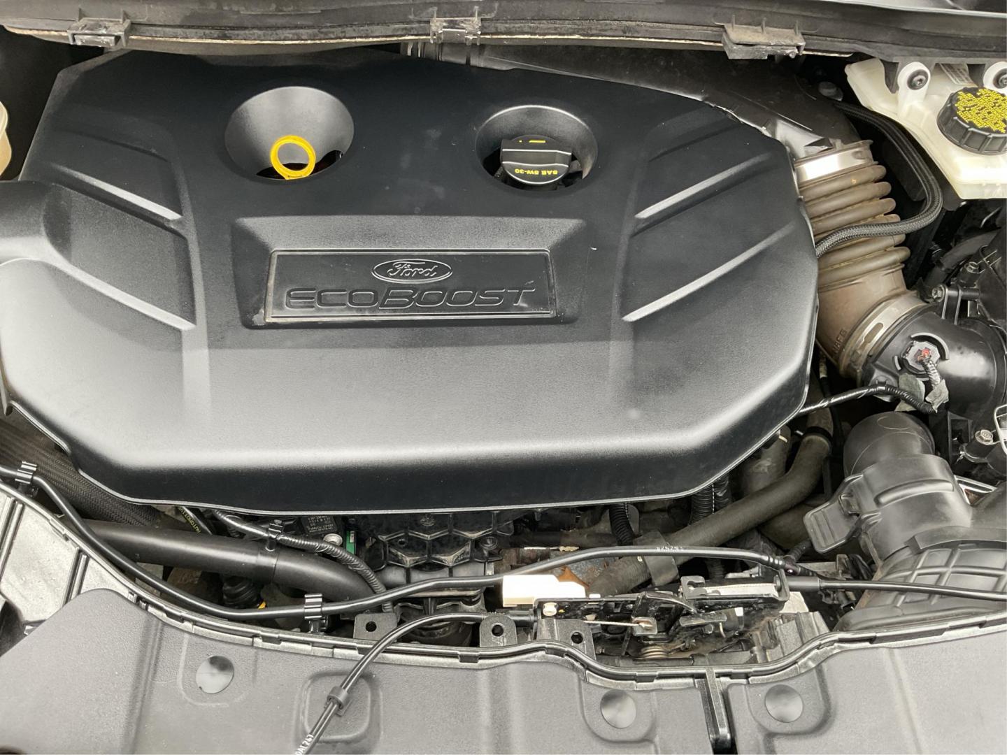 2016 Ford Escape SE 4WD (1FMCU9G98GU) with an Other engine, located at 8750 N County Rd 25A, Piqua, OH, 45356, (937) 908-9800, 40.164391, -84.232513 - 2016 Ford Escape SE 4WD - Photo#10