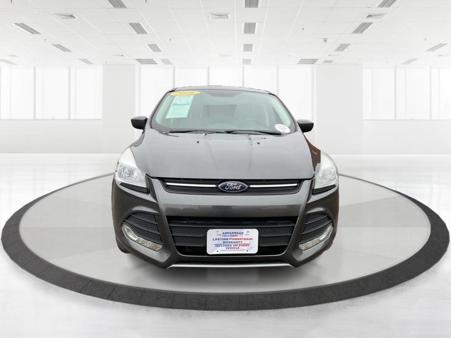 2016 Ford Escape SE 4WD (1FMCU9G98GU) with an Other engine, located at 8750 N County Rd 25A, Piqua, OH, 45356, (937) 908-9800, 40.164391, -84.232513 - 2016 Ford Escape SE 4WD - Photo#6