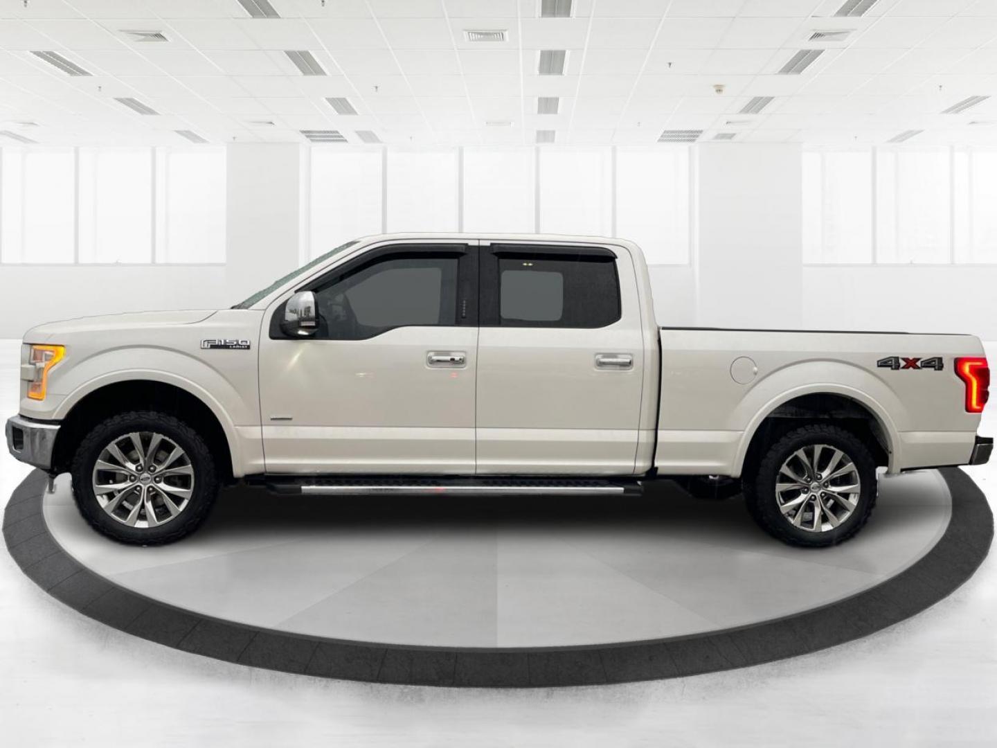 2016 Ford F-150 Lariat SuperCrew 5.5-ft. Bed 4WD (1FTFW1EG3GF) with an 3.5 V6 engine, 6-Speed Automatic transmission, located at 1184 Kauffman Ave, Fairborn, OH, 45324, (937) 908-9800, 39.807072, -84.030914 - 2016 Ford F-150 Lariat SuperCrew 5.5-ft. Bed 4WD - Photo#5