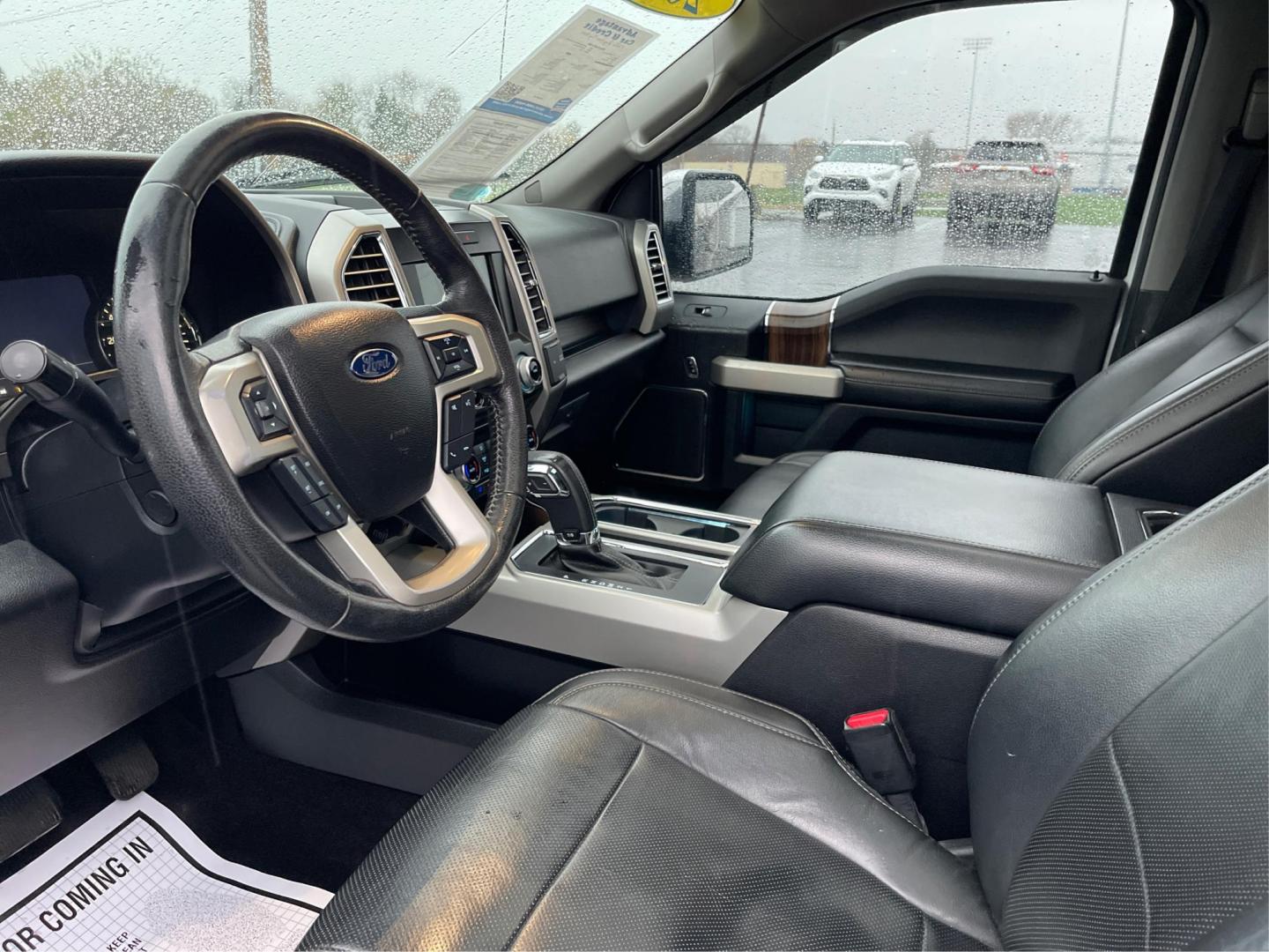 2016 Ford F-150 Lariat SuperCrew 5.5-ft. Bed 4WD (1FTFW1EG3GF) with an 3.5 V6 engine, 6-Speed Automatic transmission, located at 1184 Kauffman Ave, Fairborn, OH, 45324, (937) 908-9800, 39.807072, -84.030914 - 2016 Ford F-150 Lariat SuperCrew 5.5-ft. Bed 4WD - Photo#8