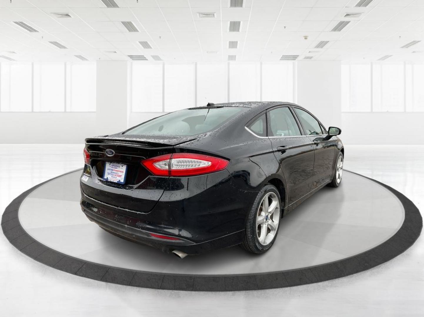 2016 Ford Fusion S (3FA6P0G75GR) with an Duratec 2.5L I-4 DOHC engine, located at 1099 N County Rd 25A, Troy, OH, 45373, (937) 908-9800, 40.057079, -84.212883 - 2016 Ford Fusion S - Photo#2