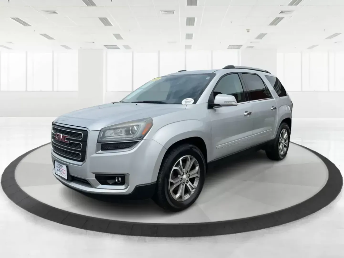 2016 GMC Acadia SLT-1 (1GKKVRKD0GJ) with an 3.6L V-6 gasoline direct injection engine, located at 880 E. National Road, Vandalia, OH, 45377, (937) 908-9800, 39.891918, -84.183594 - **Discover Your Next Adventure in This 2016 GMC Acadia SLT-1!**<br /> <br /> Are you ready to elevate your family road trips or weekend getaways? This impressive 2016 GMC Acadia SLT-1, available at Advantage Car and Credit in Fairborn, OH, is the perfect SUV for those who cherish both comfort and ve - Photo#7