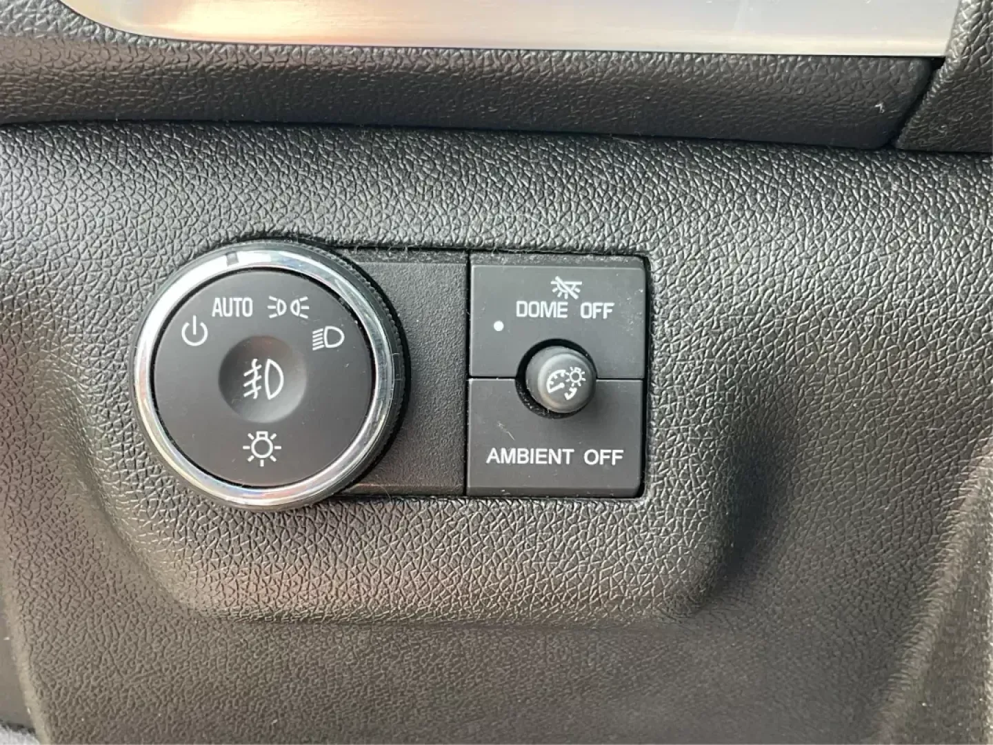 2016 GMC Acadia SLT-1 (1GKKVRKD0GJ) with an 3.6L V-6 gasoline direct injection engine, located at 880 E. National Road, Vandalia, OH, 45377, (937) 908-9800, 39.891918, -84.183594 - **Discover Your Next Adventure in This 2016 GMC Acadia SLT-1!**<br /> <br /> Are you ready to elevate your family road trips or weekend getaways? This impressive 2016 GMC Acadia SLT-1, available at Advantage Car and Credit in Fairborn, OH, is the perfect SUV for those who cherish both comfort and ve - Photo#16