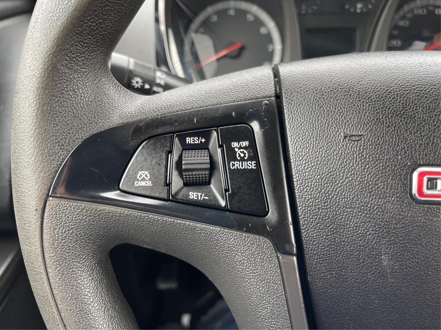 2016 GMC Terrain SLE1 FWD (2GKALMEK9G6) with an 2.4L L4 DOHC 16V engine, 6-Speed Automatic transmission, located at 1184 Kauffman Ave, Fairborn, OH, 45324, (937) 908-9800, 39.807072, -84.030914 - 2016 GMC Terrain SLE1 FWD - Photo#15