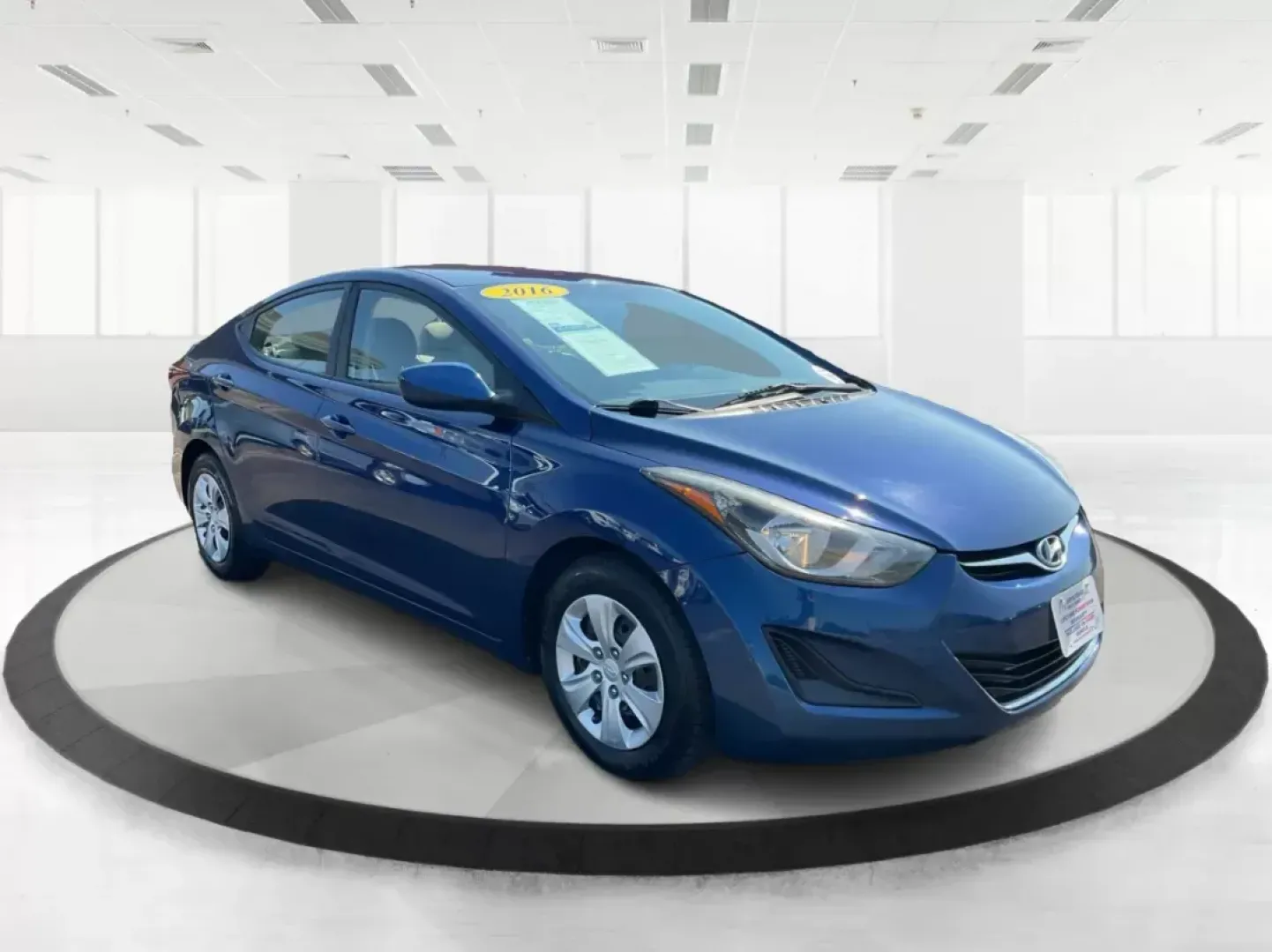 2016 Hyundai Elantra SE (5NPDH4AE5GH) with an Nu 1.8L I-4 DOHC engine, located at 1951 S Dayton Lakeview Rd., New Carlisle, OH, 45344, (937) 908-9800, 39.890999, -84.050255 - **Elevate Your Daily Commute with the 2016 Hyundai Elantra SE at Advantage Car and Credit!**<br /> <br /> Are you tired of your mundane daily commute? Looking for a reliable vehicle that not only delivers performance but also fits your lifestyle? Look no further! The 2016 Hyundai Elantra SE is your - Photo#0