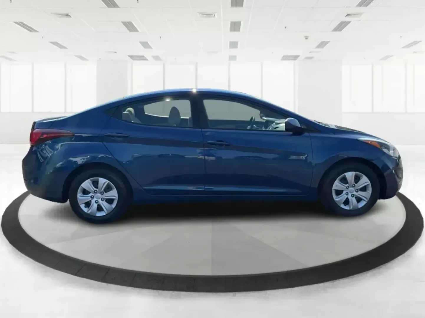 2016 Hyundai Elantra SE (5NPDH4AE5GH) with an Nu 1.8L I-4 DOHC engine, located at 1951 S Dayton Lakeview Rd., New Carlisle, OH, 45344, (937) 908-9800, 39.890999, -84.050255 - **Elevate Your Daily Commute with the 2016 Hyundai Elantra SE at Advantage Car and Credit!**<br /> <br /> Are you tired of your mundane daily commute? Looking for a reliable vehicle that not only delivers performance but also fits your lifestyle? Look no further! The 2016 Hyundai Elantra SE is your - Photo#1