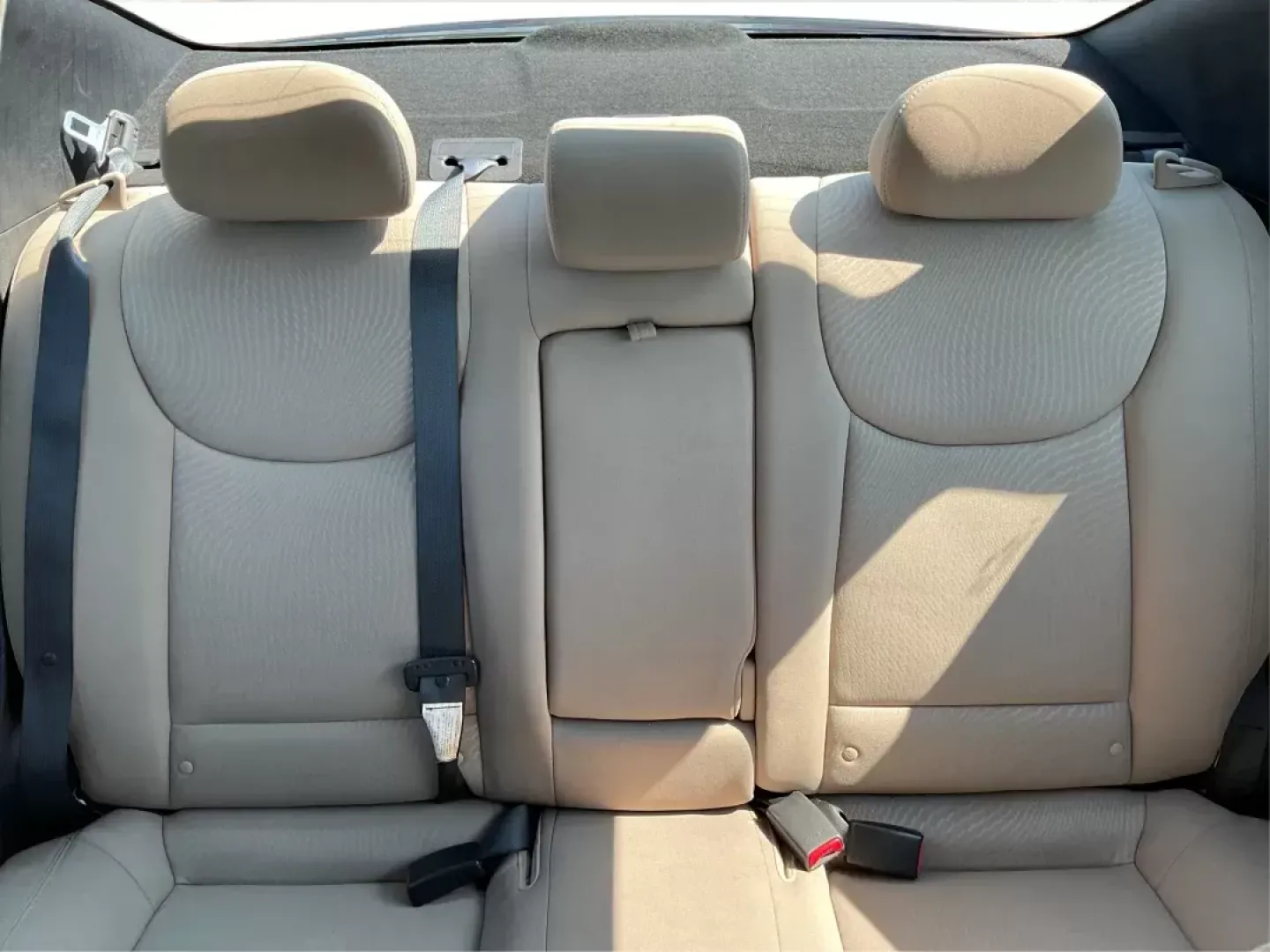 2016 Hyundai Elantra SE (5NPDH4AE5GH) with an Nu 1.8L I-4 DOHC engine, located at 1951 S Dayton Lakeview Rd., New Carlisle, OH, 45344, (937) 908-9800, 39.890999, -84.050255 - **Elevate Your Daily Commute with the 2016 Hyundai Elantra SE at Advantage Car and Credit!**<br /> <br /> Are you tired of your mundane daily commute? Looking for a reliable vehicle that not only delivers performance but also fits your lifestyle? Look no further! The 2016 Hyundai Elantra SE is your - Photo#12