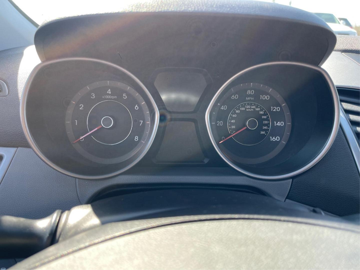 2016 Hyundai Elantra SE (5NPDH4AE7GH) with an Other engine, located at 8750 N County Rd 25A, Piqua, OH, 45356, (937) 908-9800, 40.164391, -84.232513 - 2016 Hyundai Elantra SE - Photo#14