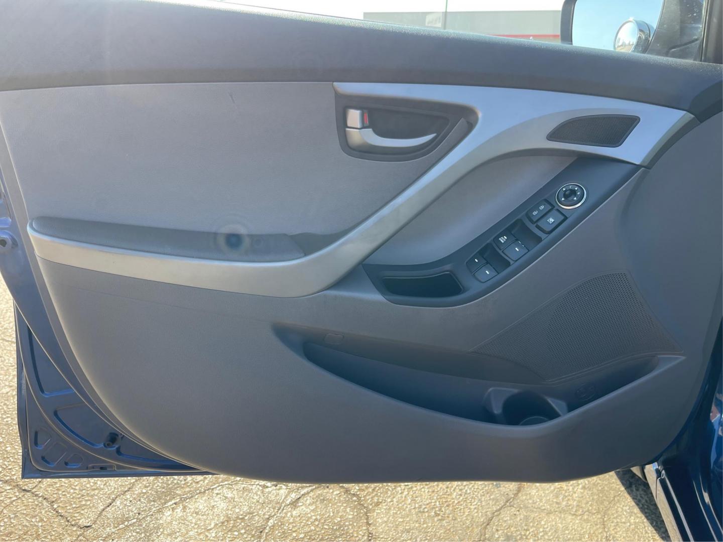 2016 Hyundai Elantra SE (5NPDH4AE7GH) with an Other engine, located at 8750 N County Rd 25A, Piqua, OH, 45356, (937) 908-9800, 40.164391, -84.232513 - 2016 Hyundai Elantra SE - Photo#17