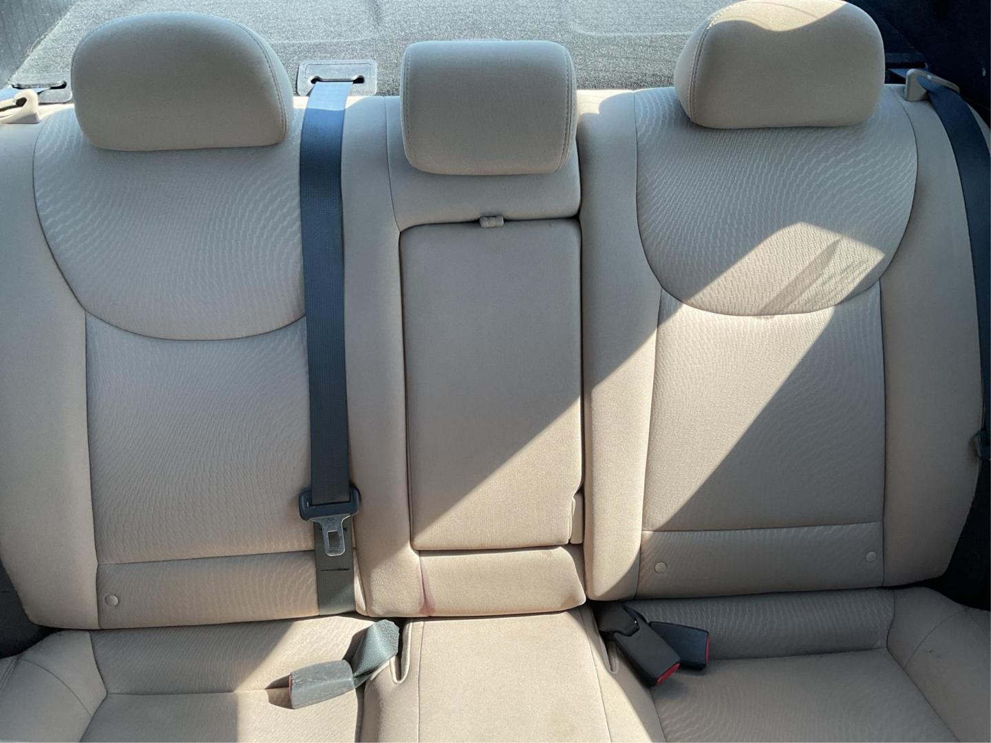 2016 Hyundai Elantra Value Edition (5NPDH4AE4GH) with an Nu 1.8L I-4 DOHC engine, located at 8750 N County Rd 25A, Piqua, OH, 45356, (937) 908-9800, 40.164391, -84.232513 - 2016 Hyundai Elantra Value Edition - Photo#12