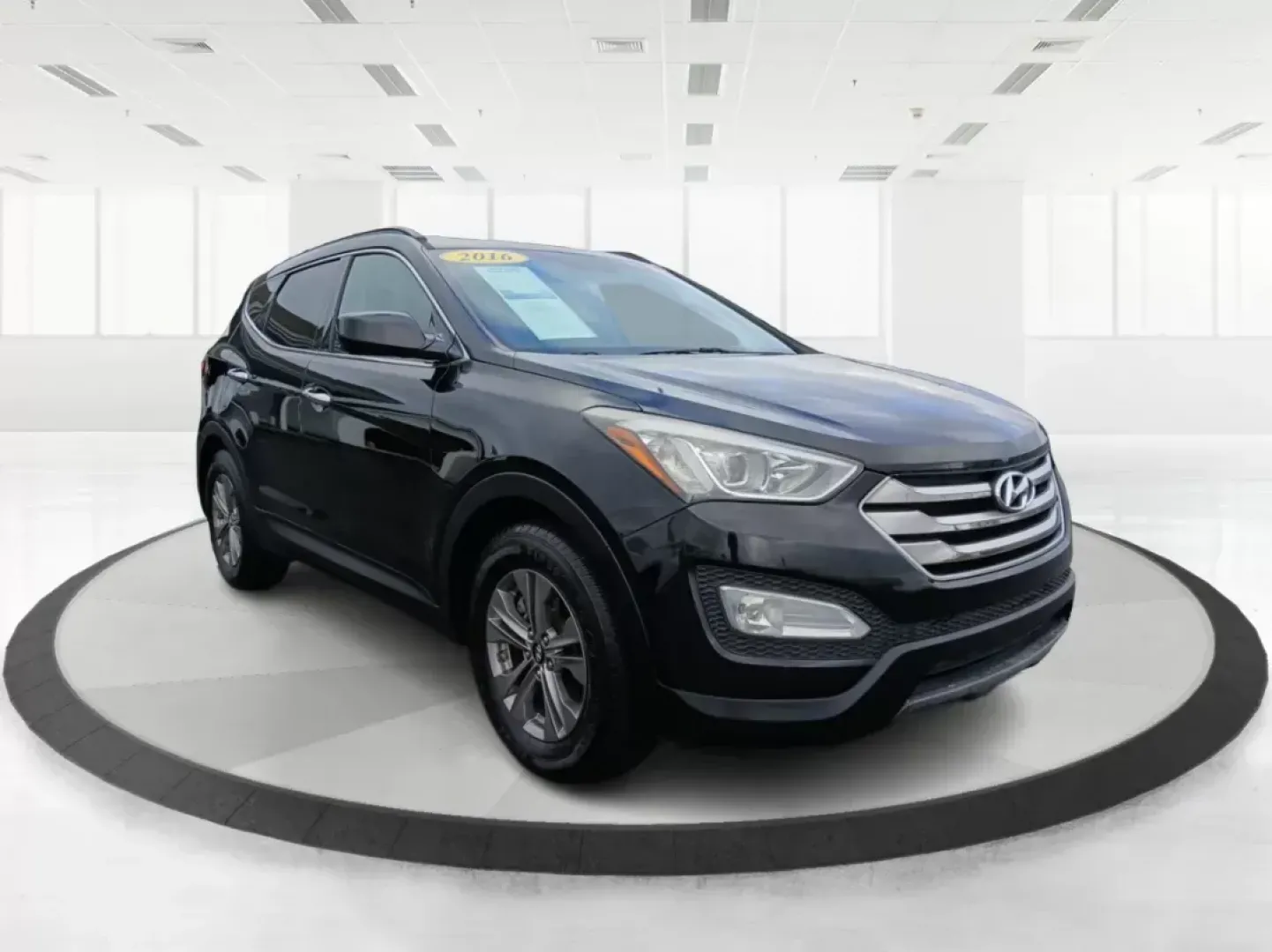 2016 Hyundai Santa Fe Sport 2.4 FWD (5XYZU3LB8GG) with an 2.4L L4 DOHC 16V engine, 6-Speed Automatic transmission, located at 1230 East Main St, Xenia, OH, 45385, (937) 908-9800, 39.688026, -83.910172 - 2016 Hyundai Santa Fe Sport 2.4 FWD - Photo#0