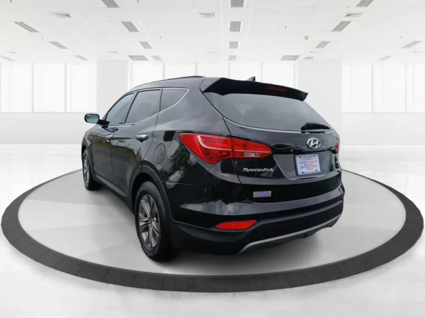 2016 Hyundai Santa Fe Sport 2.4 FWD (5XYZU3LB8GG) with an 2.4L L4 DOHC 16V engine, 6-Speed Automatic transmission, located at 1230 East Main St, Xenia, OH, 45385, (937) 908-9800, 39.688026, -83.910172 - 2016 Hyundai Santa Fe Sport 2.4 FWD - Photo#5