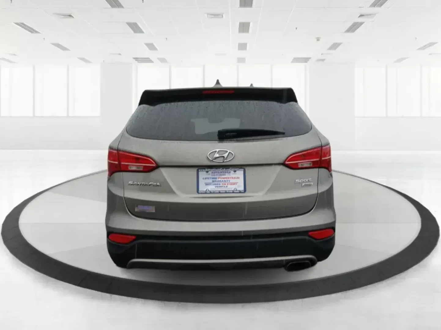 2016 Hyundai Santa Fe Sport 2.4 AWD (5XYZUDLB9GG) with an 2.4L L4 DOHC 16V engine, 6-Speed Automatic transmission, located at 880 E. National Road, Vandalia, OH, 45377, (937) 908-9800, 39.891918, -84.183594 - 2016 Hyundai Santa Fe Sport 2.4 AWD - Photo#3